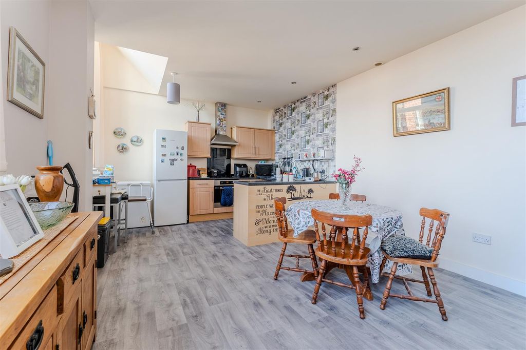 Property photo 1 of 20 Kitchen/Dining/Living Room