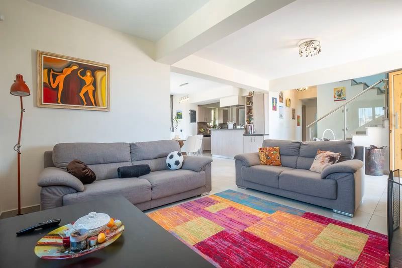 Property photo 3 of 11 Living Area