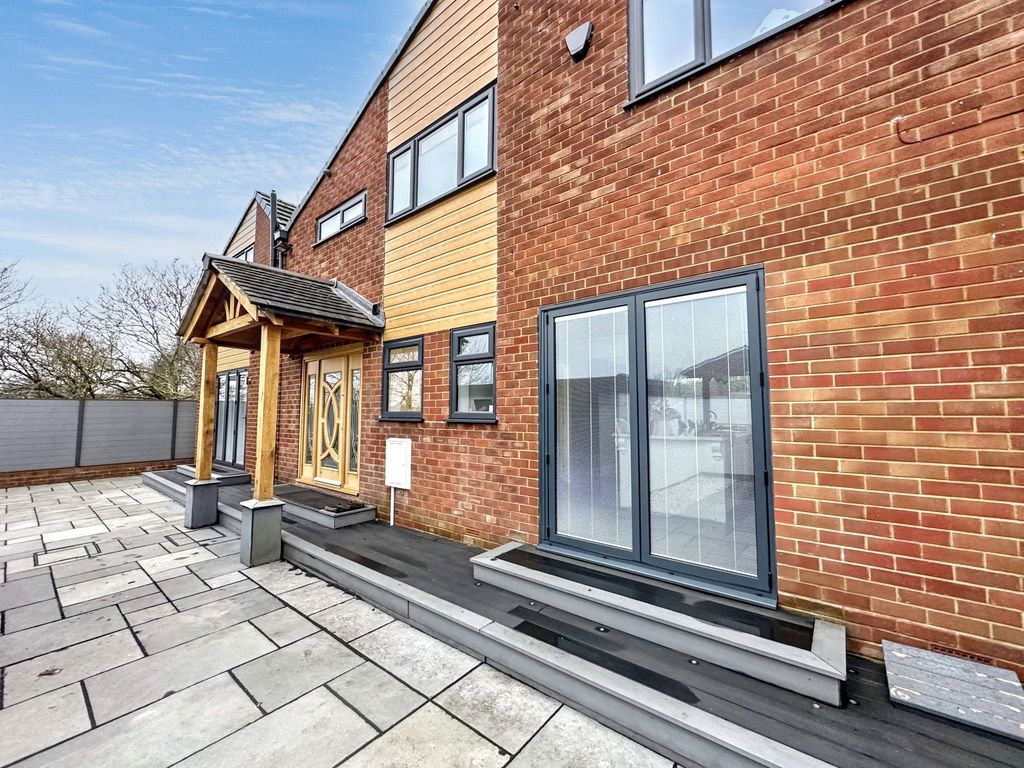 Property photo 2 of 38