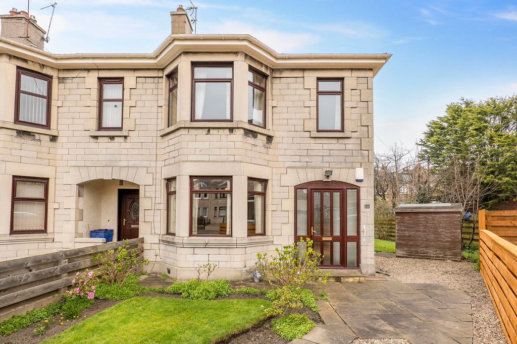 Property photo 1 of 25