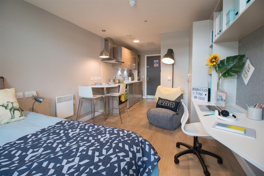 Property photo 1 of 66