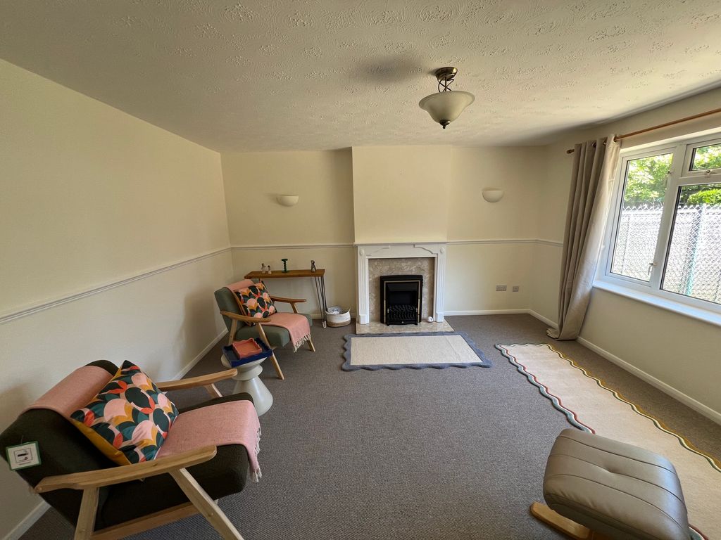 Property photo 3 of 18 Img_0771