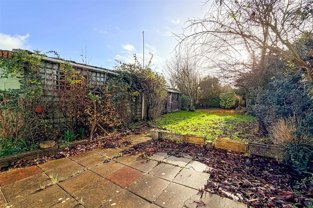 Property photo 2 of 19 Picture No. 13