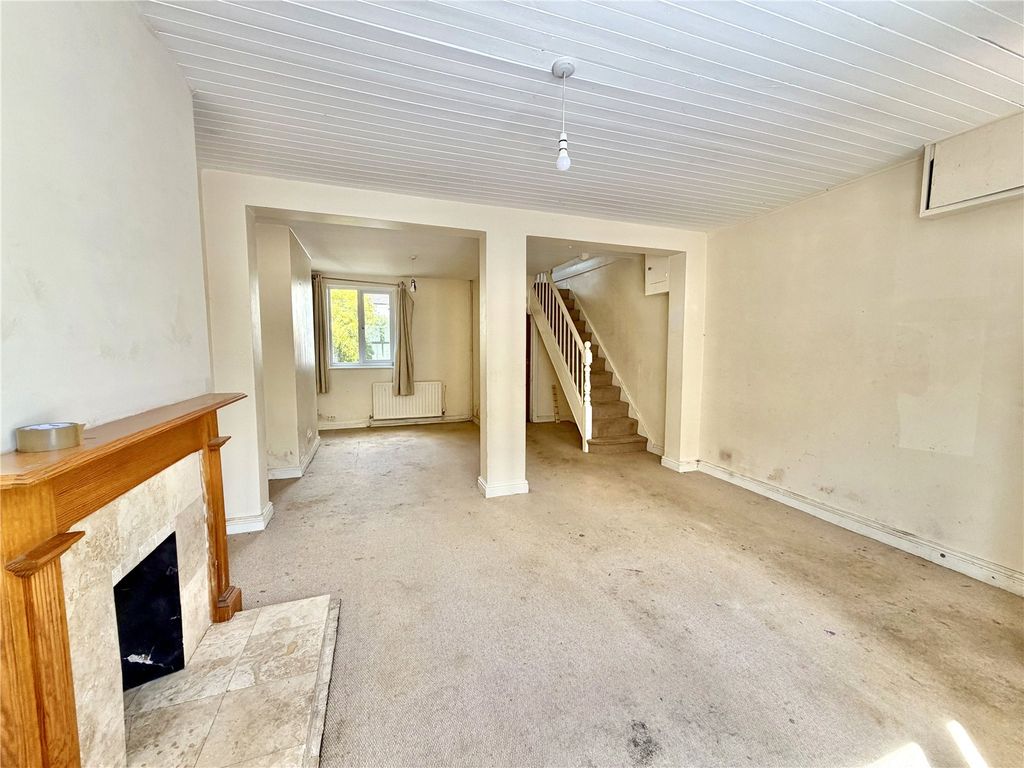 Property photo 2 of 8 Picture No. 01