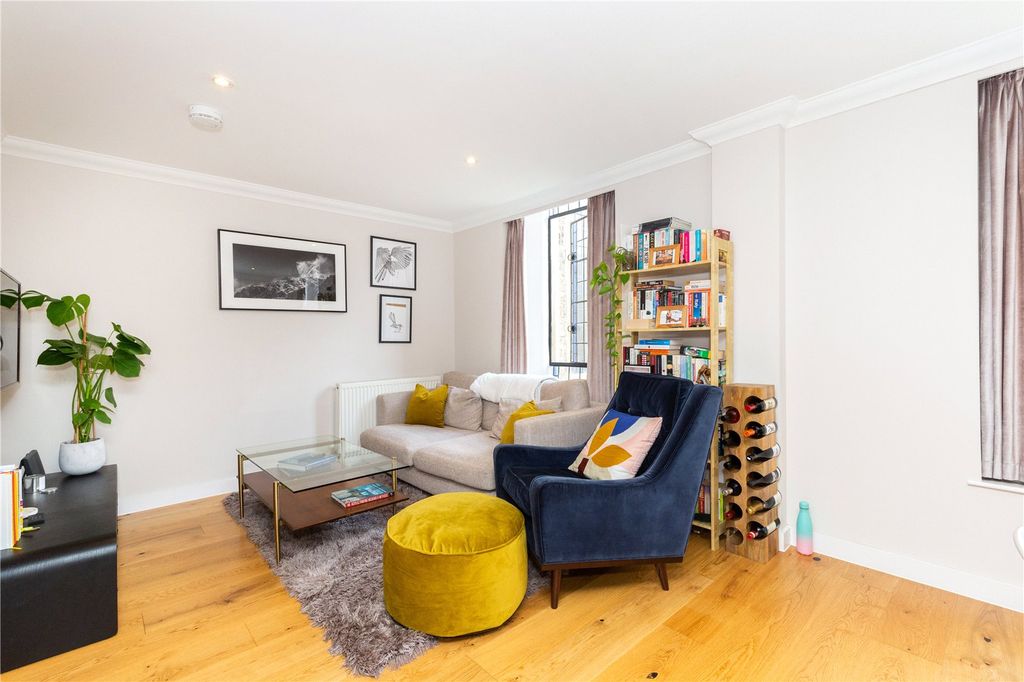 Property photo 3 of 9 Picture No. 05