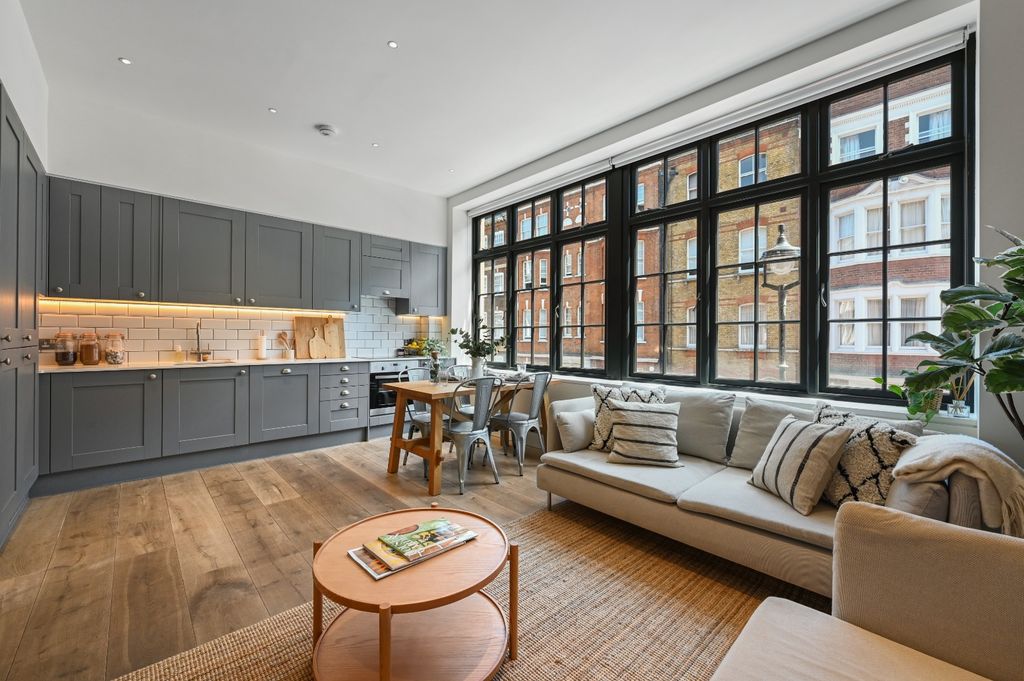 Property photo 1 of 19 2473512