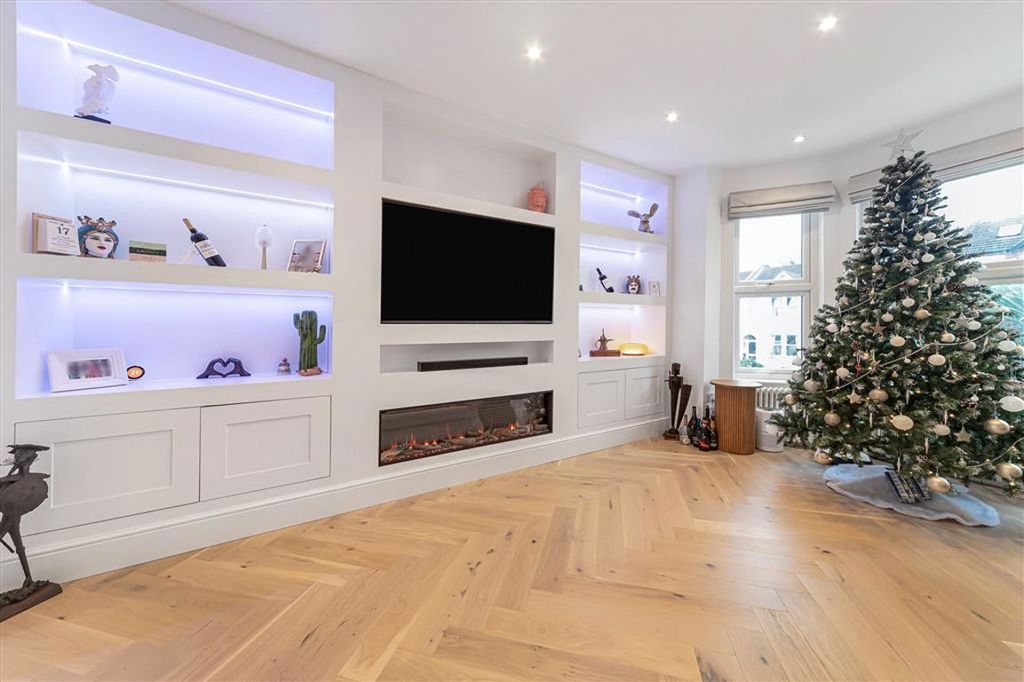 Property photo 3 of 8