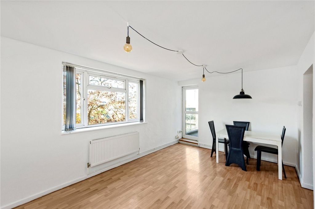 Property photo 2 of 12 Picture No. 04