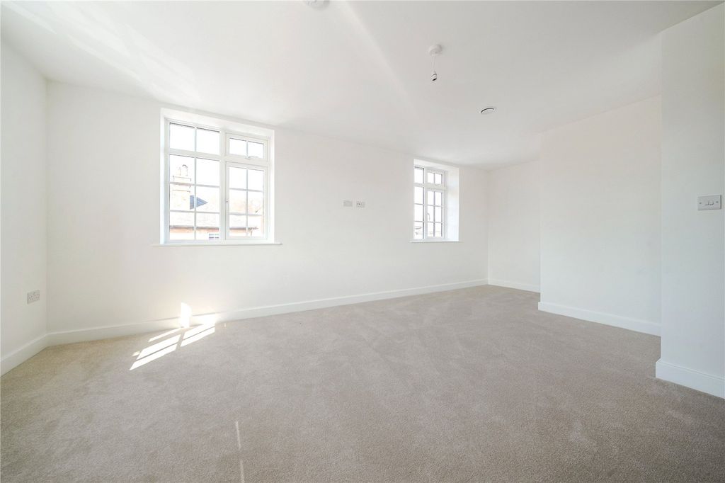 Property photo 2 of 10 Picture No. 05