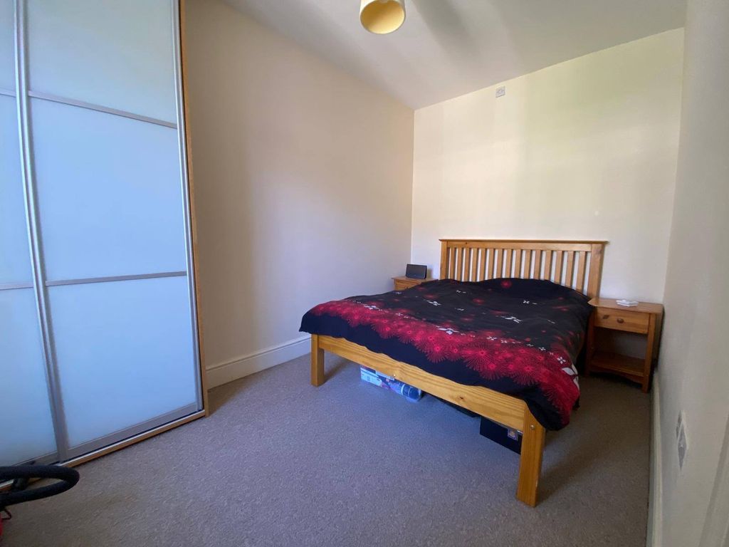 Property photo 3 of 5 Gallery