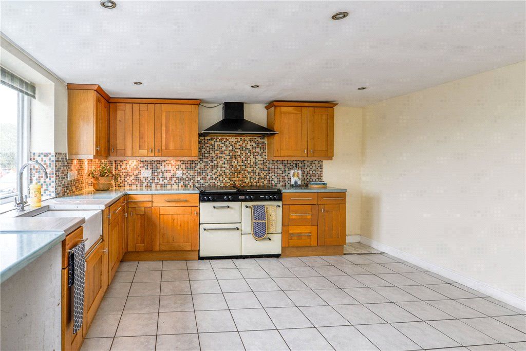Property photo 3 of 15 Dining Kitchen