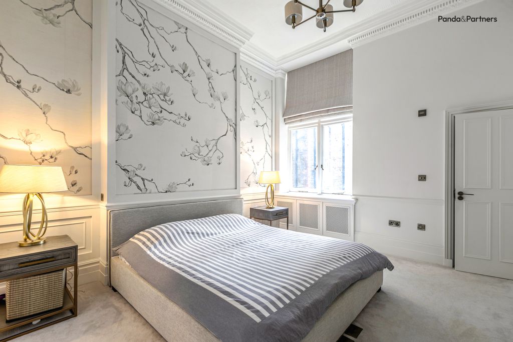 Property photo 2 of 8 Photo