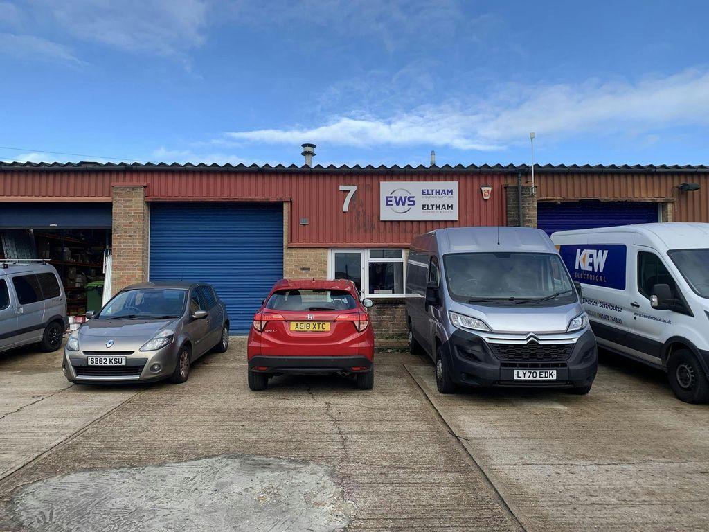 Property photo 1 of 3 Front Elevation Unit 7.Jpg