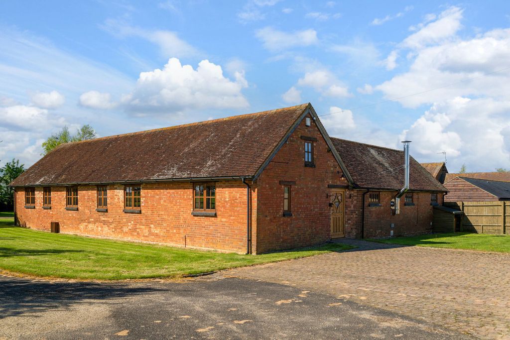Property photo 1 of 35