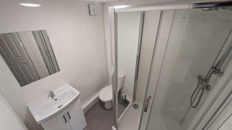 Property photo 3 of 9 Photo 11