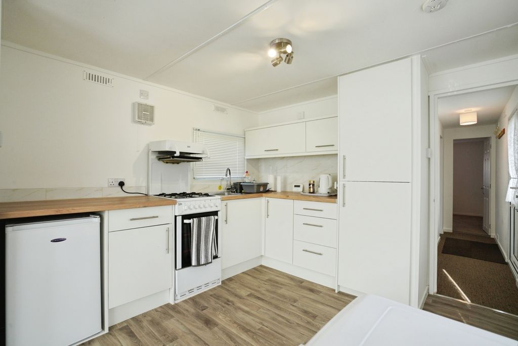 Property photo 3 of 19 Pbox-Img.Jpg