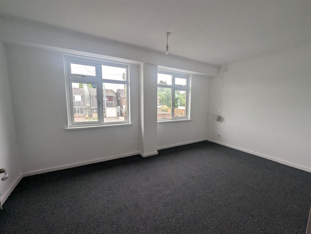 Property photo 2 of 7 1000145078.Jpg