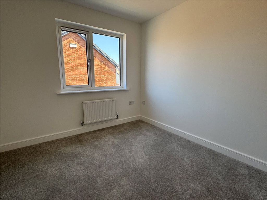 Property photo 3 of 5 Picture No. 04