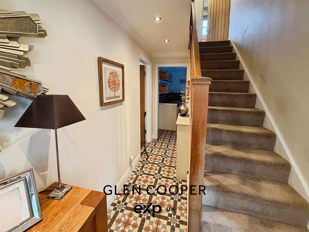 Property photo 2 of 29