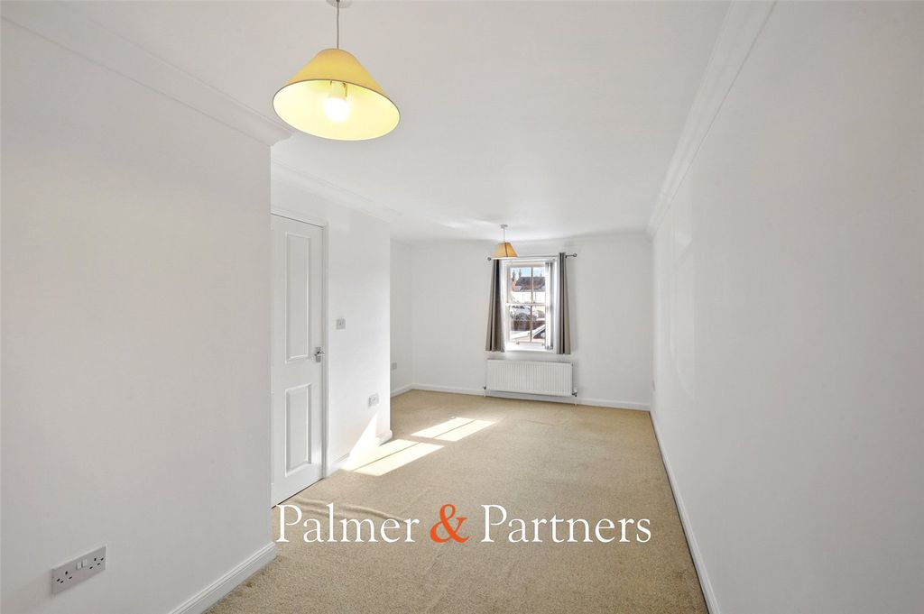 Property photo 3 of 8 Picture No. 13