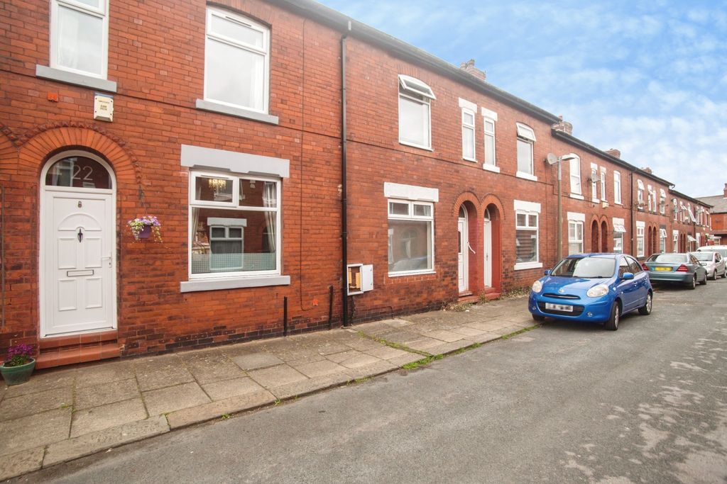 Property photo 1 of 25