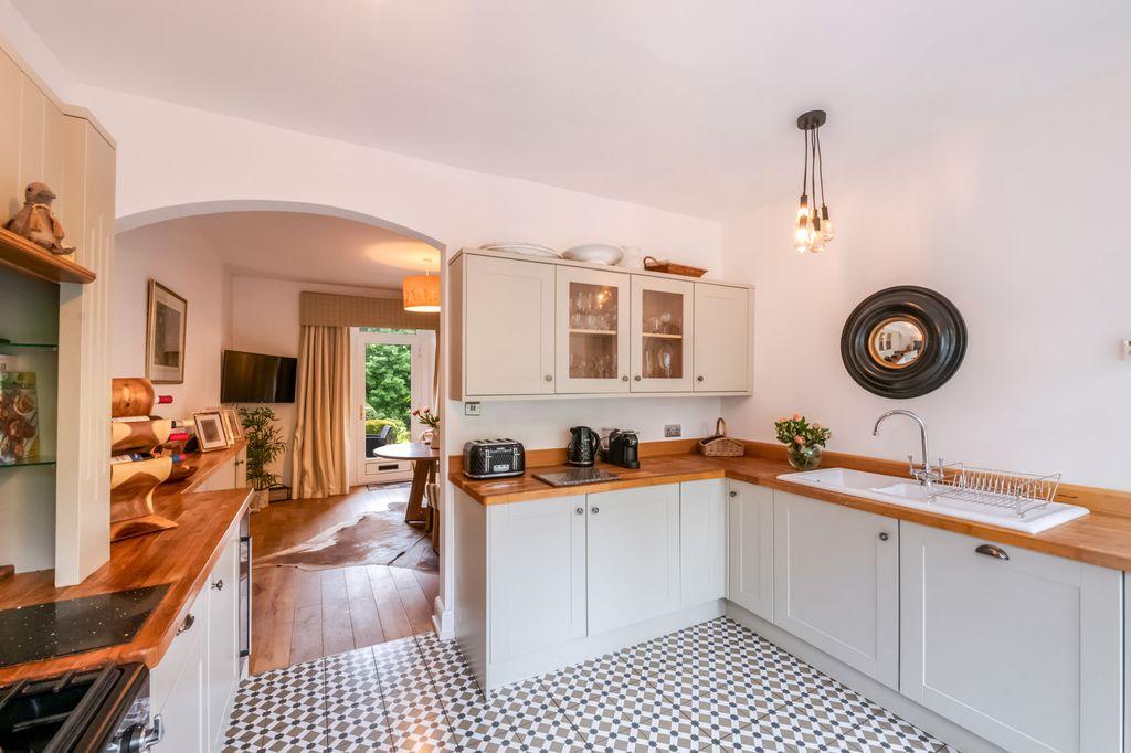 Additional image 11 of 2 bed flat for saleComrie Road, Crieff PH7