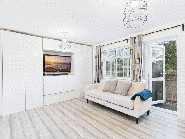 Property photo 2 of 10 Picture No. 02