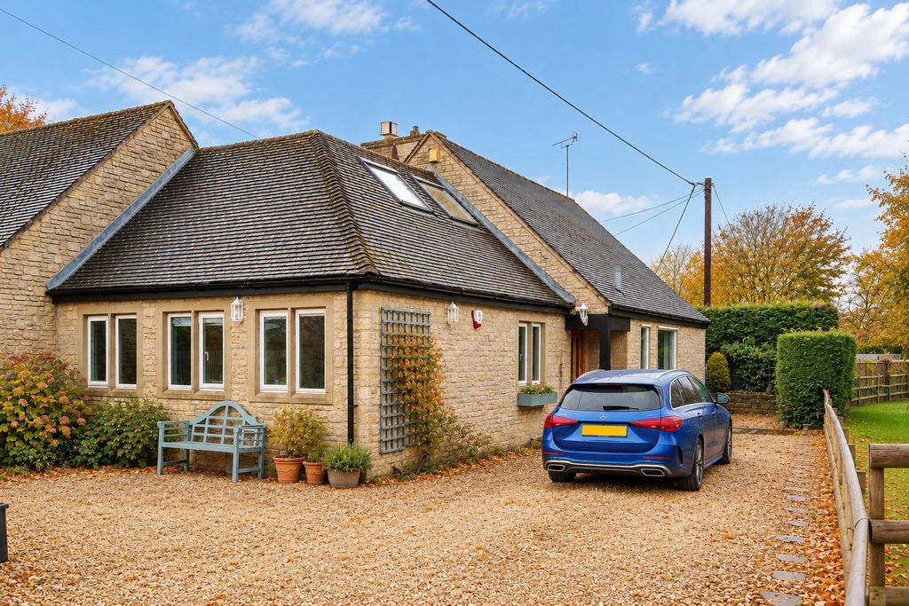 Property photo 1 of 16 Picture No. 21
