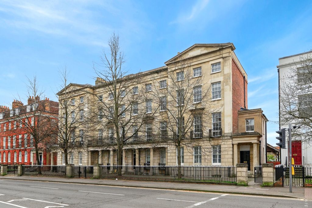 Property photo 1 of 20 1-69c8019c3B6F9-1...