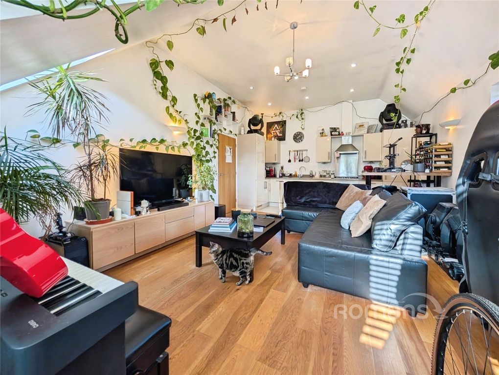 Property photo 2 of 11 Picture No. 06