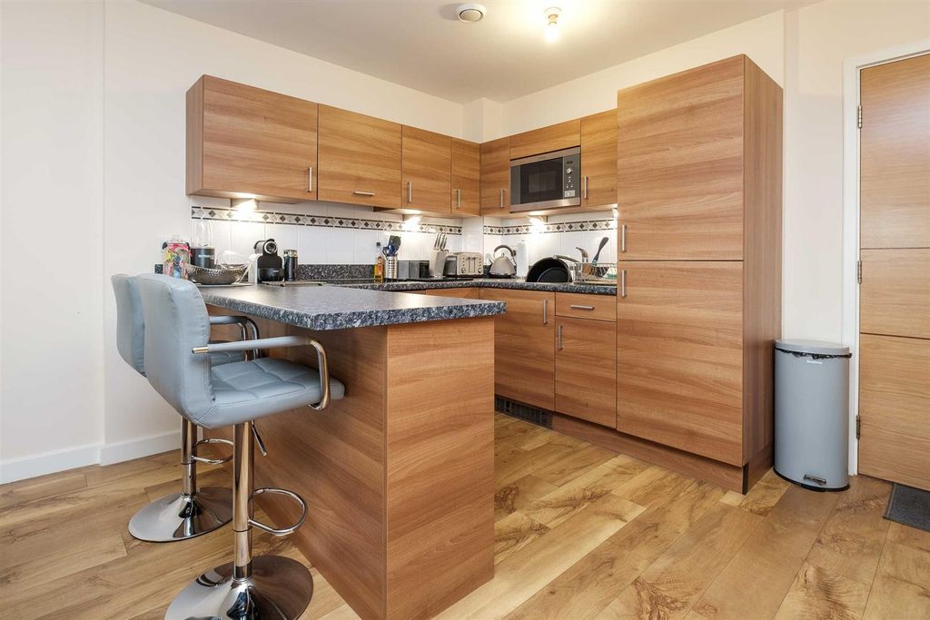 Property photo 3 of 10 Picture 3