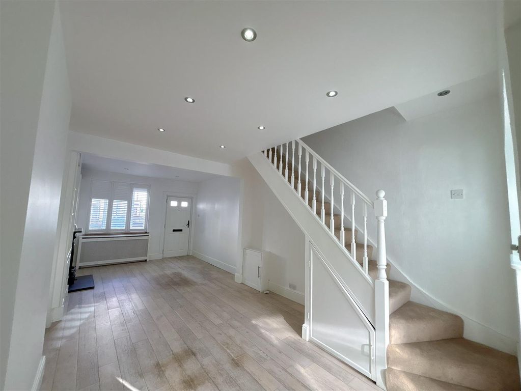 Property photo 2 of 12 Img_0273.Jpg