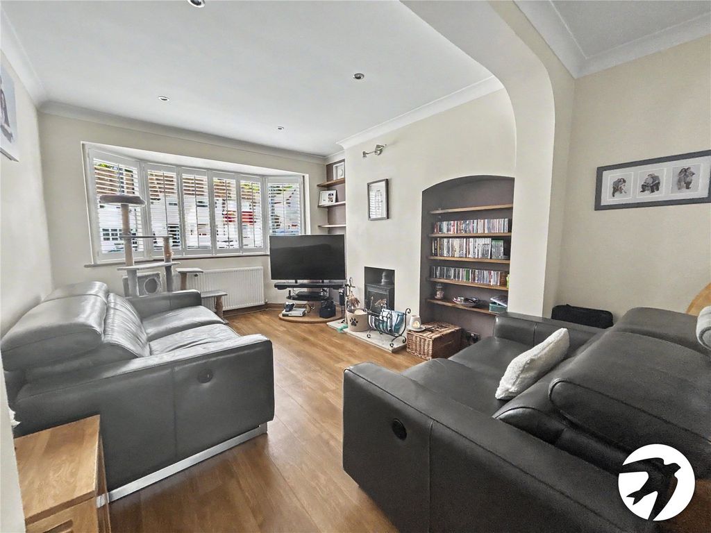 Property photo 2 of 31 Picture No. 05