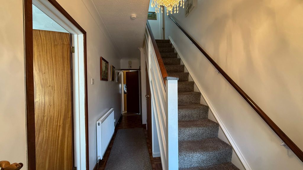 Property photo 3 of 27