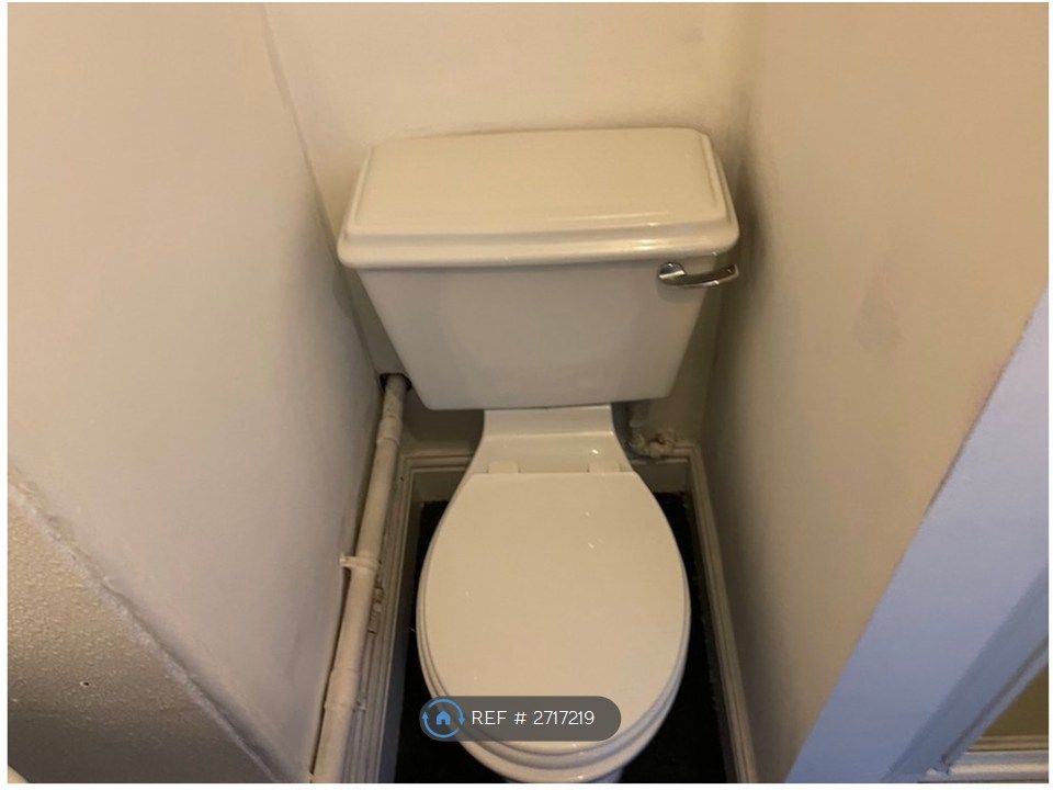 Property photo 3 of 12