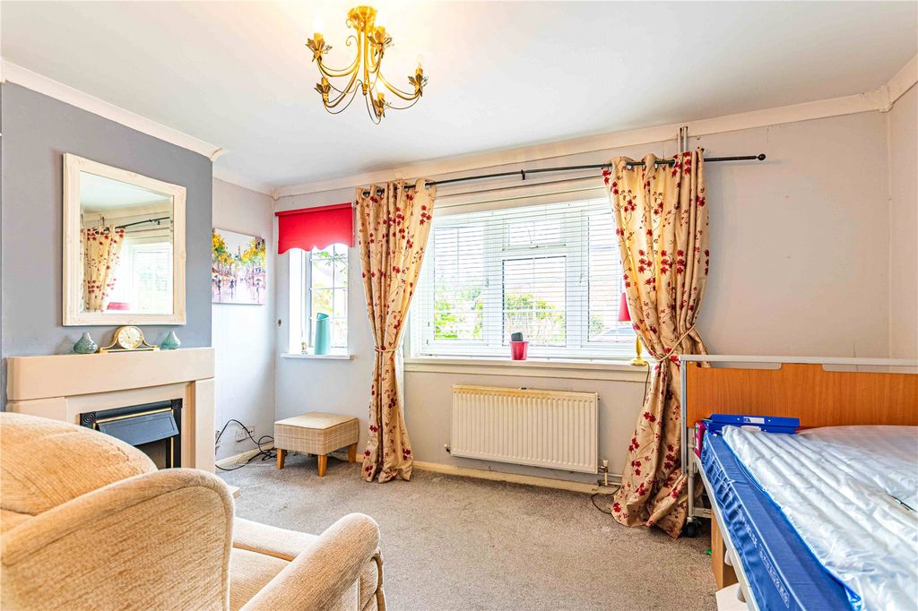 Property photo 2 of 15 Picture No. 05