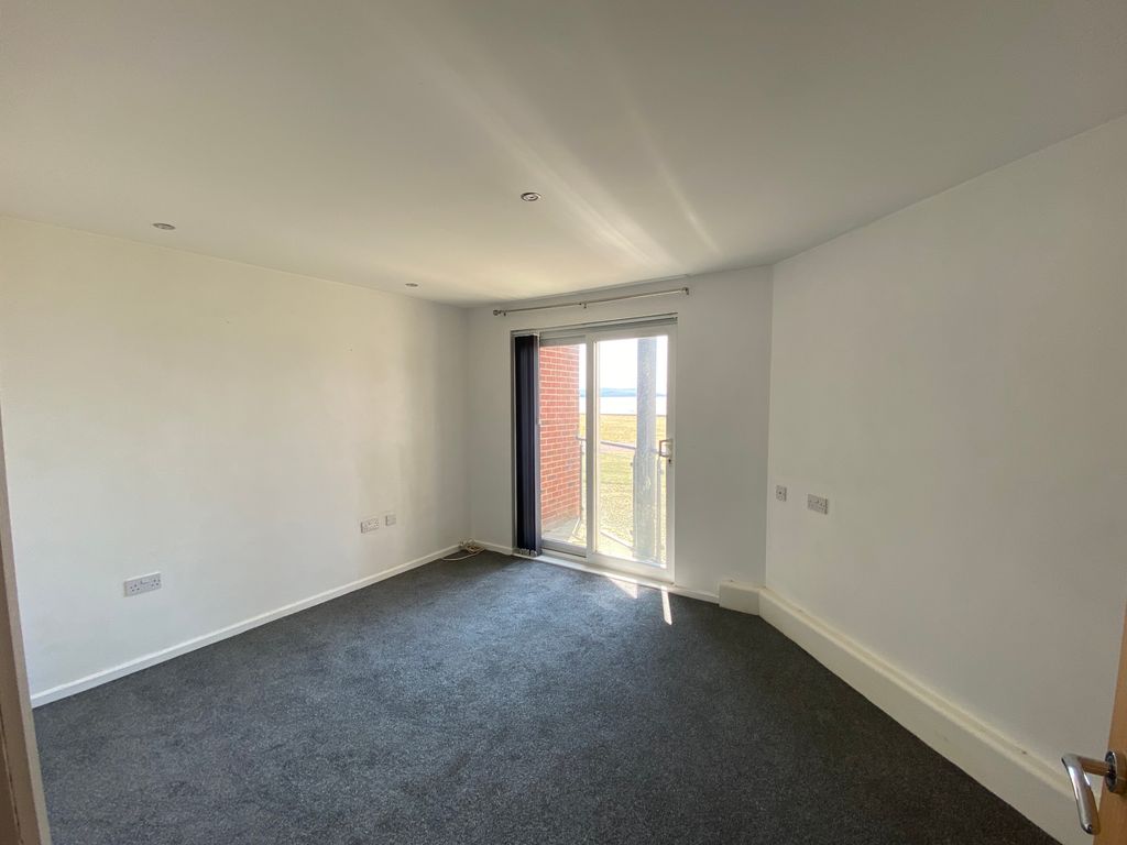 Additional image 7 of 2 bed flat to rentPentre Doc Y Gogledd, Llanelli SA15