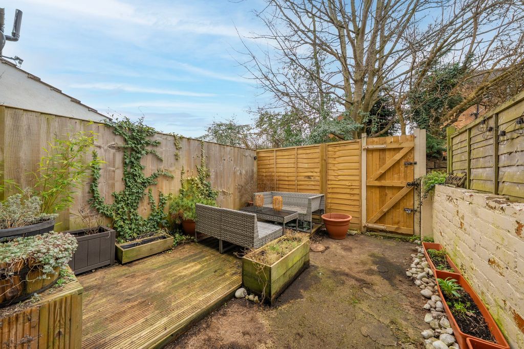 Property photo 3 of 14