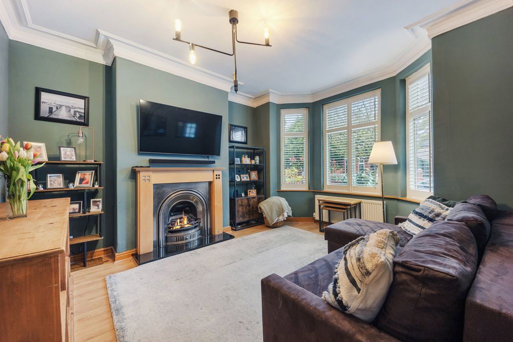 Property photo 2 of 23