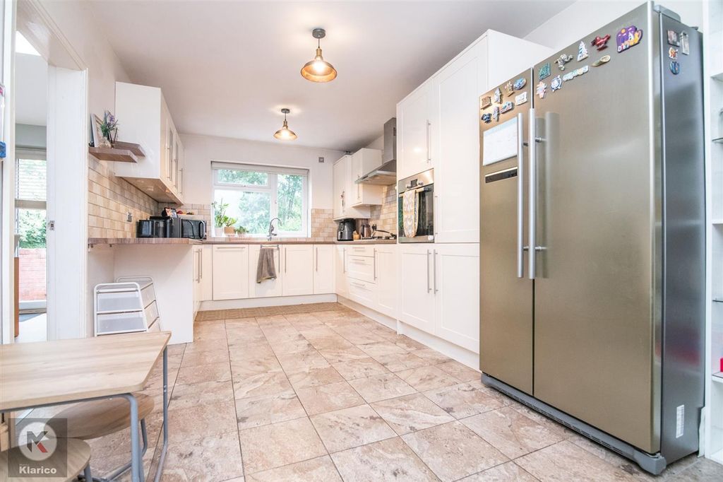 Property photo 3 of 16 Colebankrd-10.Jpg