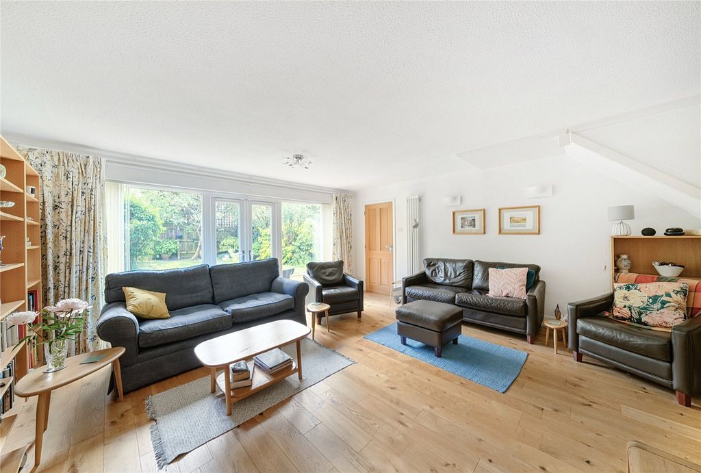 Property photo 2 of 12 Picture No. 08