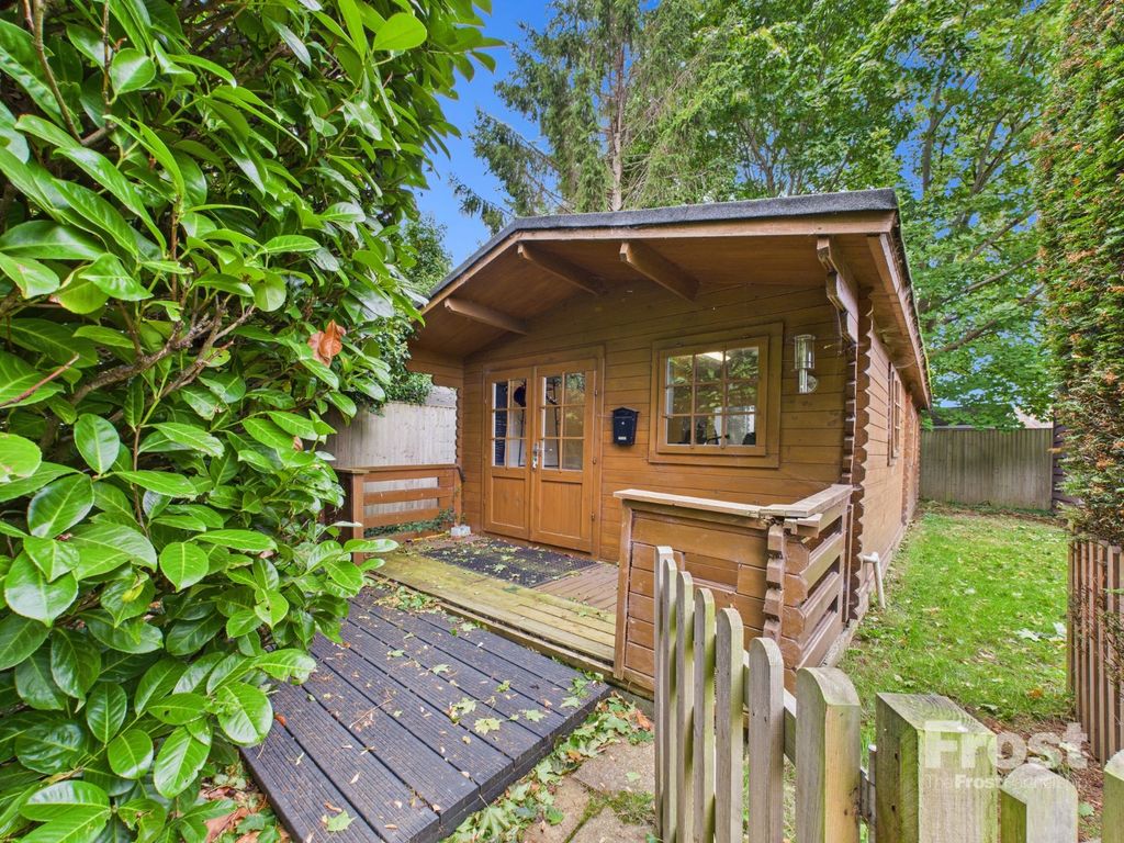 Property photo 1 of 10 Picture No. 17