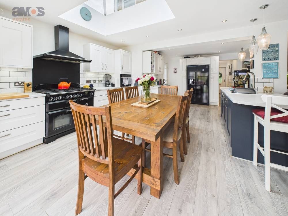 Property photo 2 of 21 4516191