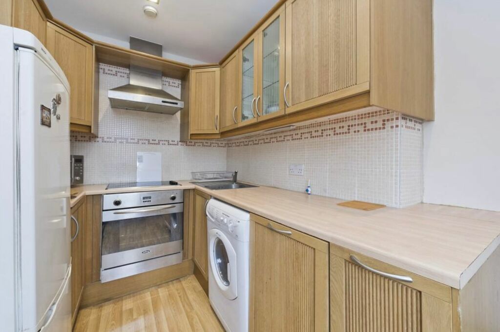 Property photo 2 of 9