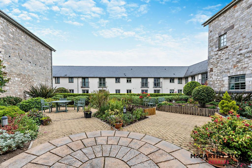 Additional image 15 of 1 bed flat for saleStover Court, East Street, Newton Abbot TQ12