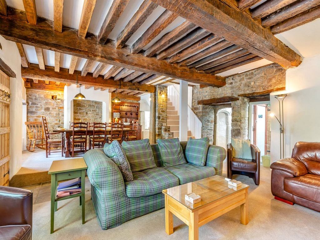 Property photo 2 of 17 Picture No. 24