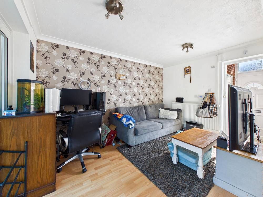 Property photo 3 of 8 Giraffe360-Still002