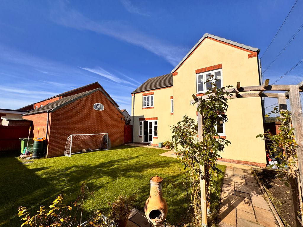 Property photo 3 of 22