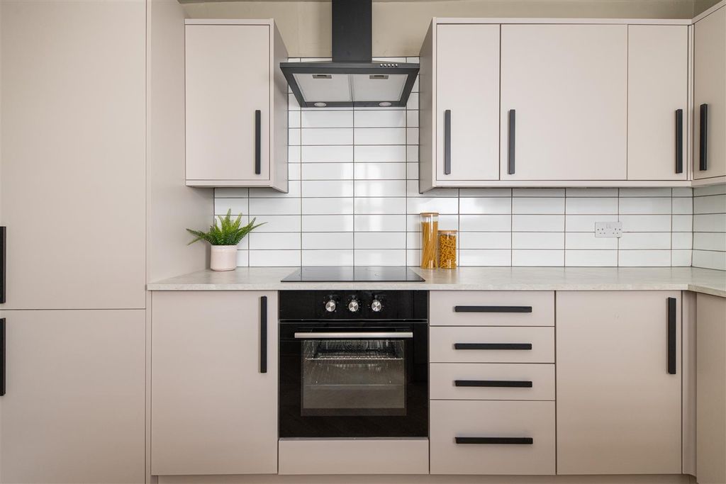 Property photo 3 of 27 Edit-2473.Jpg