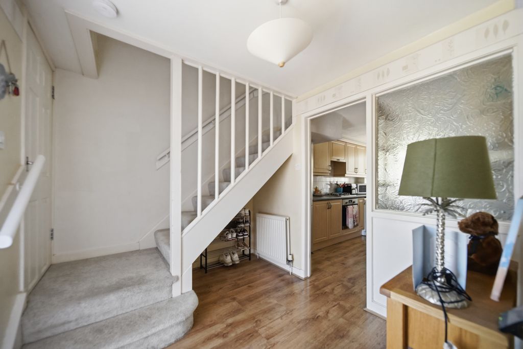 Property photo 3 of 12